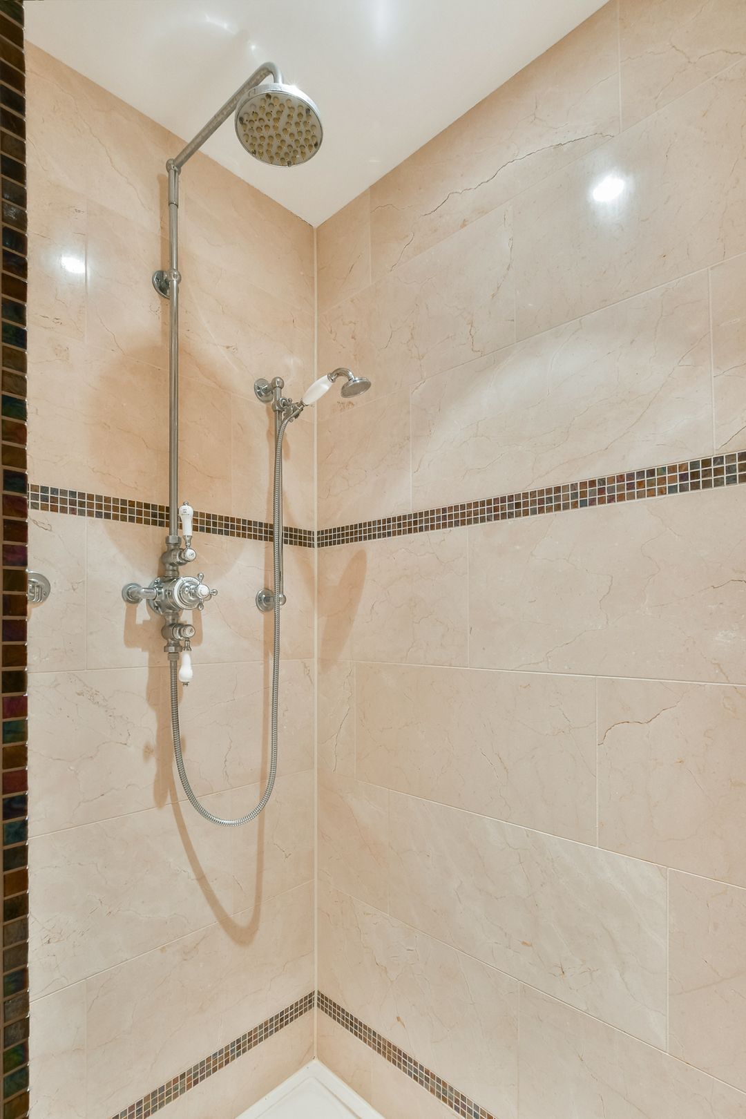 Photo 26 of Raadhuislaan 2