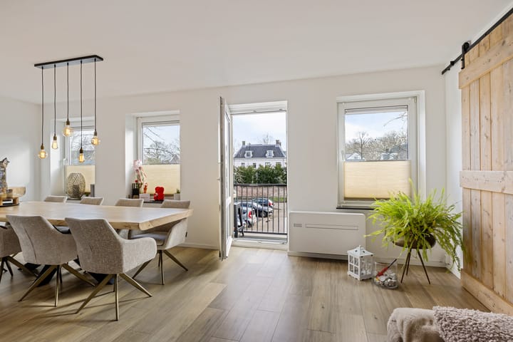 Photo 2 of Harmonieplein 131