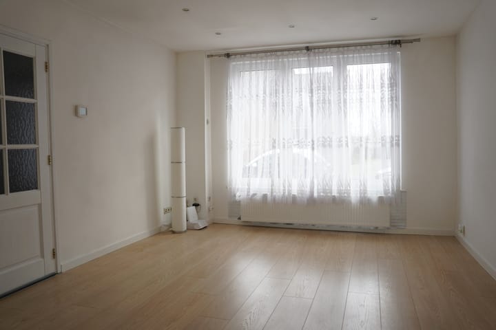 Foto 2 van Mr. J.E. Risseeuwstraat 3