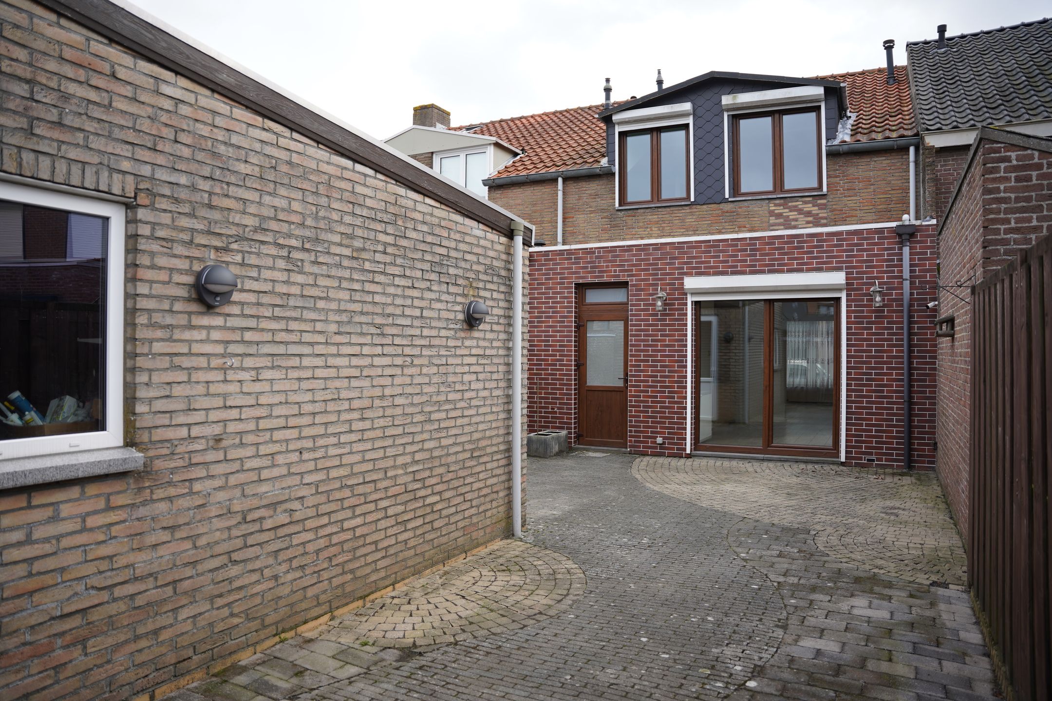 Photo 36 of Mr. J.E. Risseeuwstraat 3