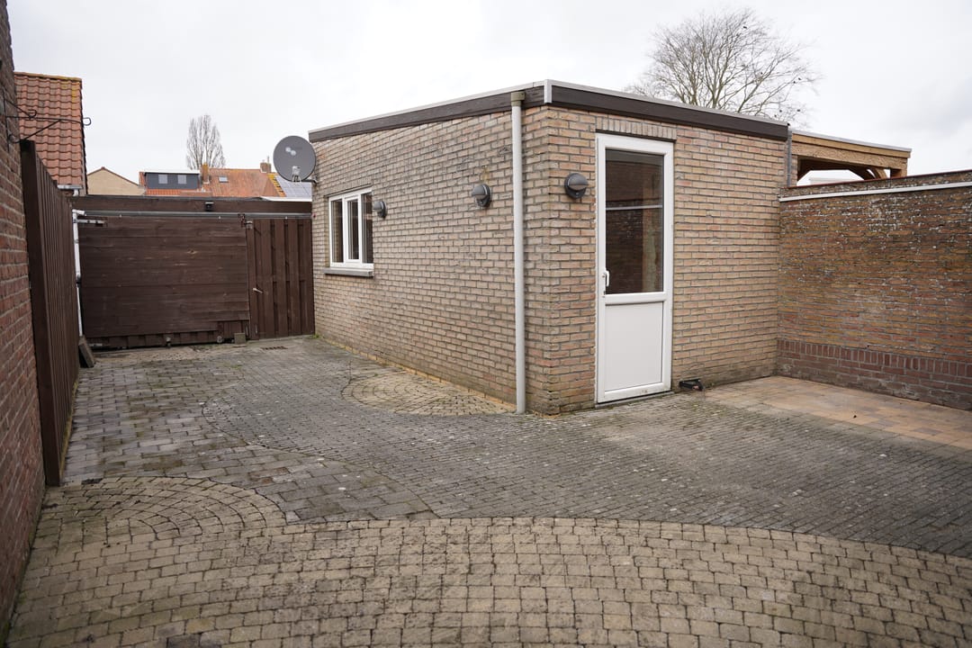 Photo 38 of Mr. J.E. Risseeuwstraat 3