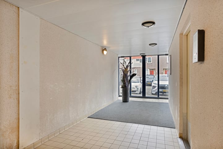 Photo 4 of Binnenhof 120