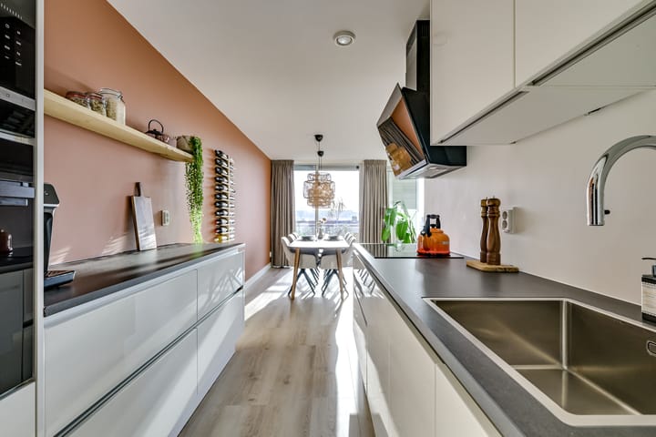 Adriaan van Bergenstraat 60