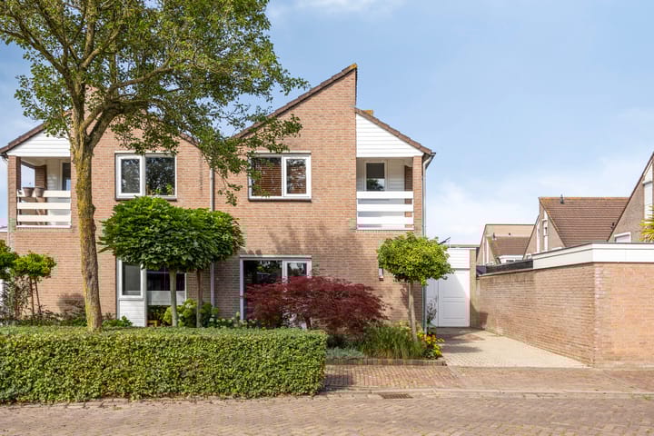 Photo 5 of Mutjeskamp 2