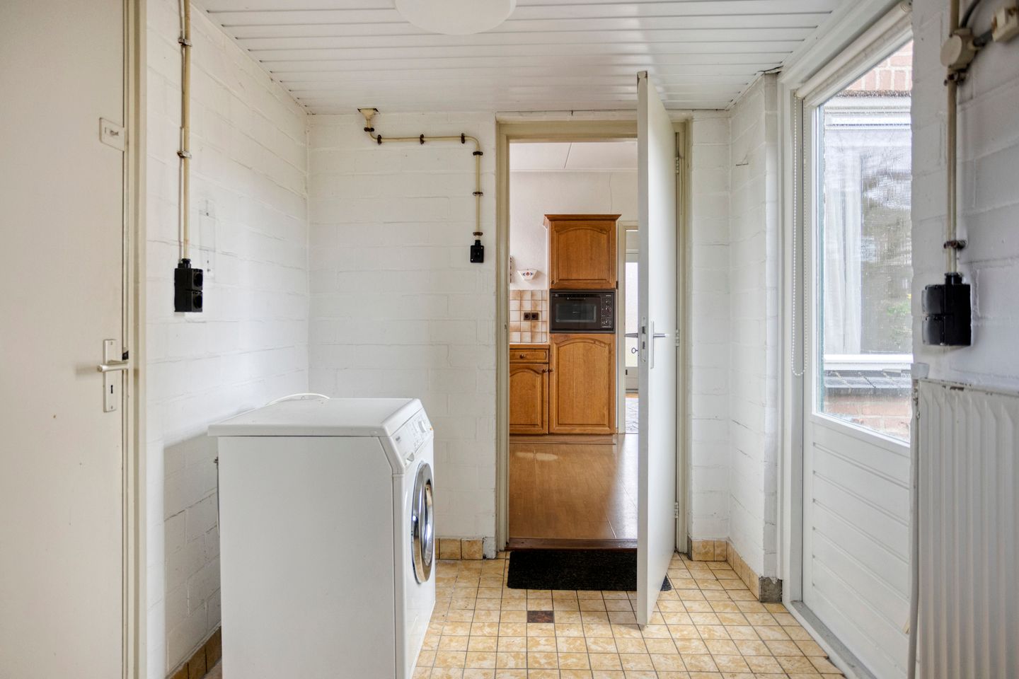 Photo 20 of Hoofdstraat 153