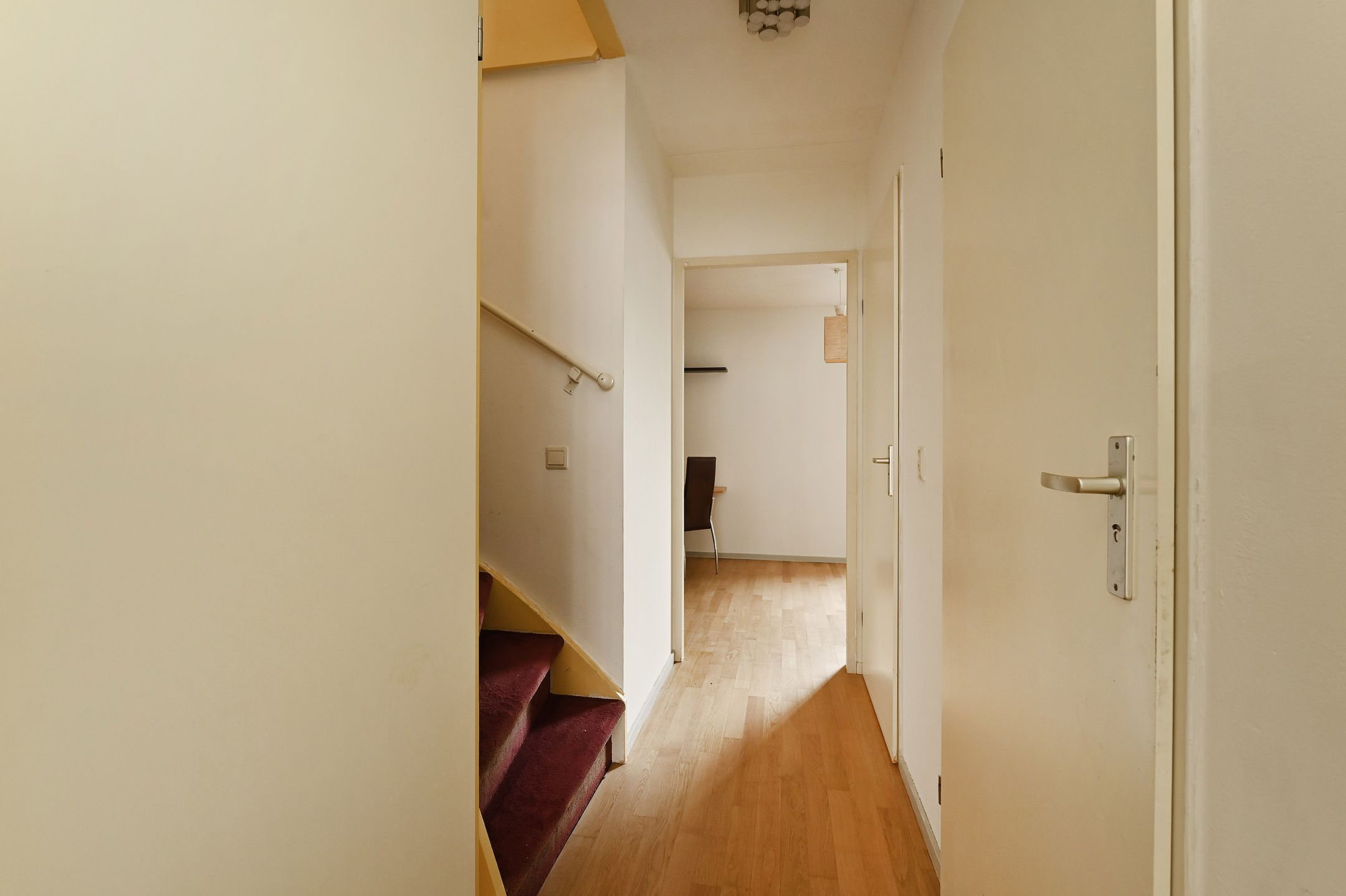 Photo 12 of Barentszstraat 1-E