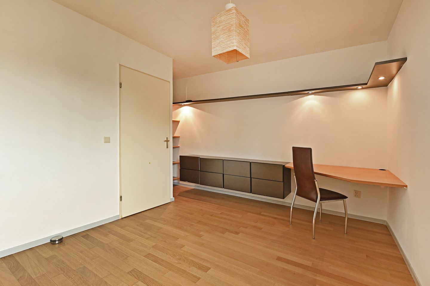 Photo 19 of Barentszstraat 1-E