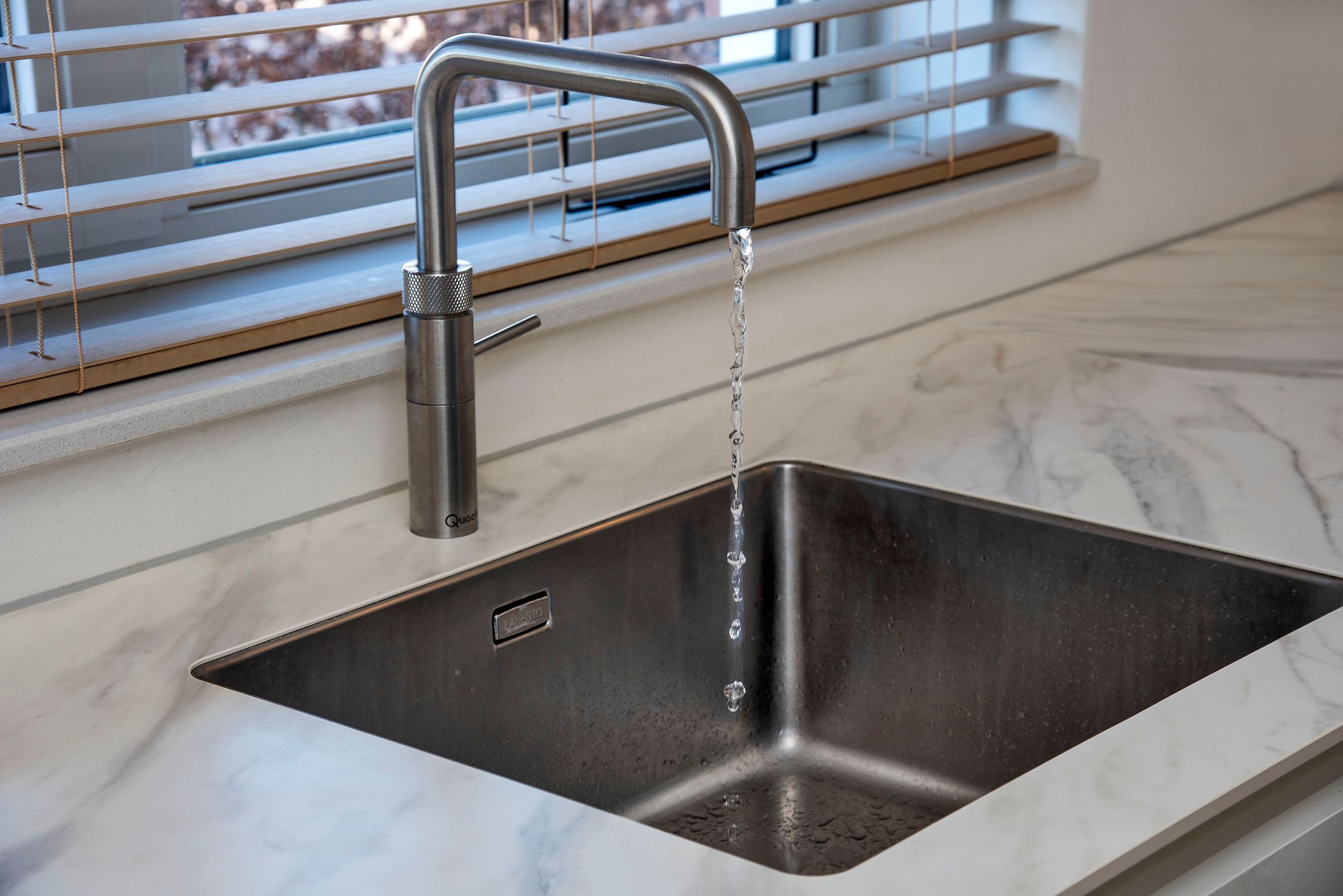 Foto 12 van Rozenbottel 14