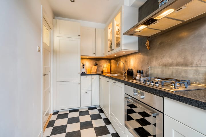 Charming 1930s Terraced Family Home in Quiet Zaandijk — 33
