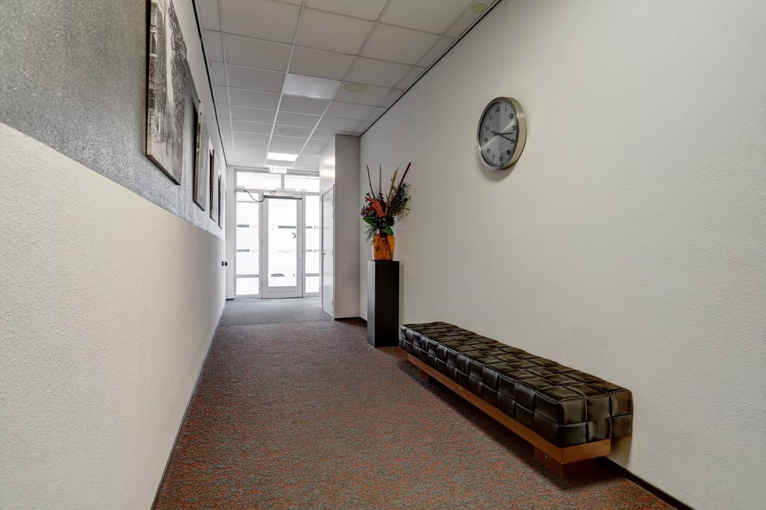 Foto 8 van Warmoesstraat 12