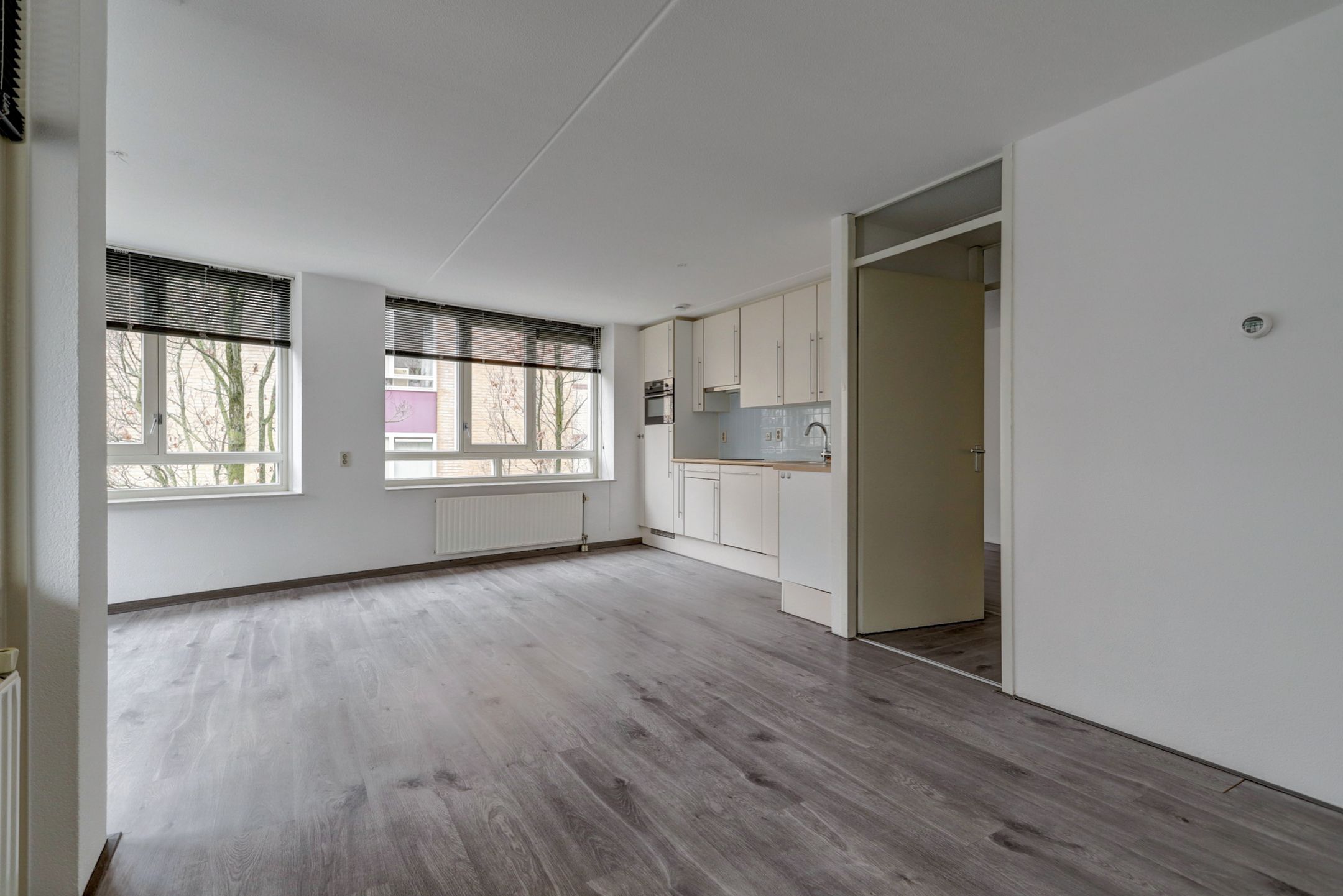 Foto 12 van Warmoesstraat 12