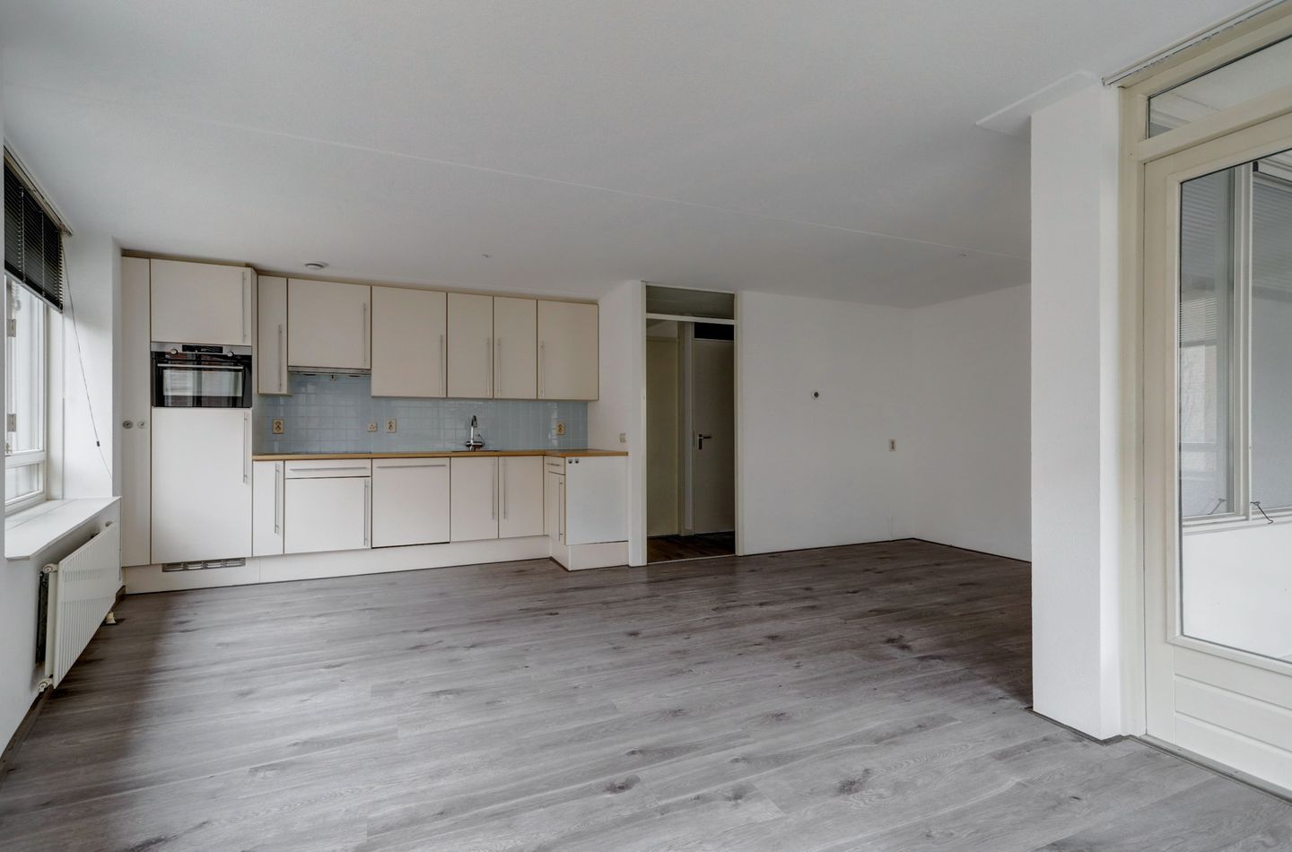 Foto 14 van Warmoesstraat 12