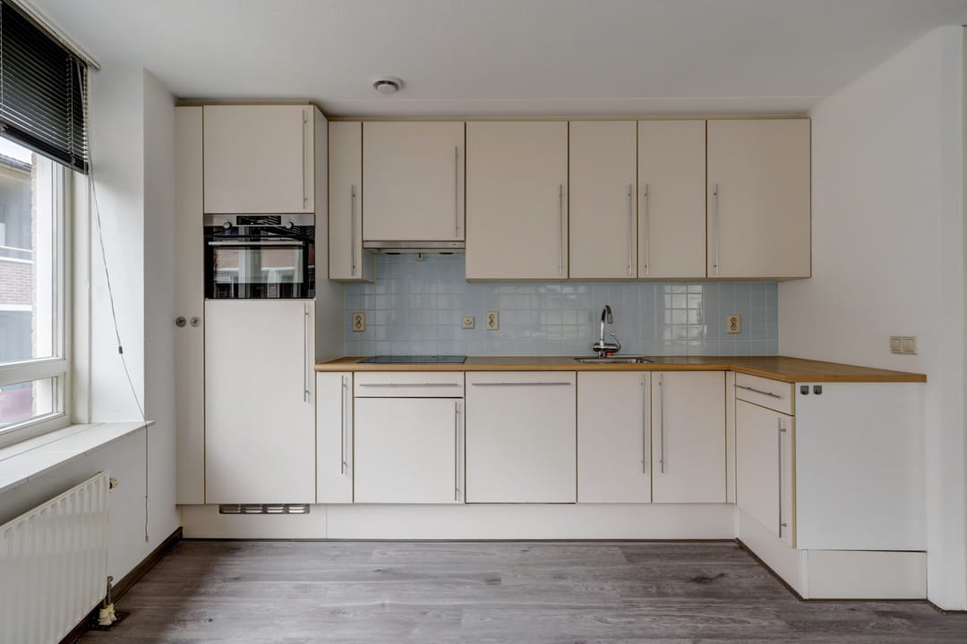 Foto 16 van Warmoesstraat 12