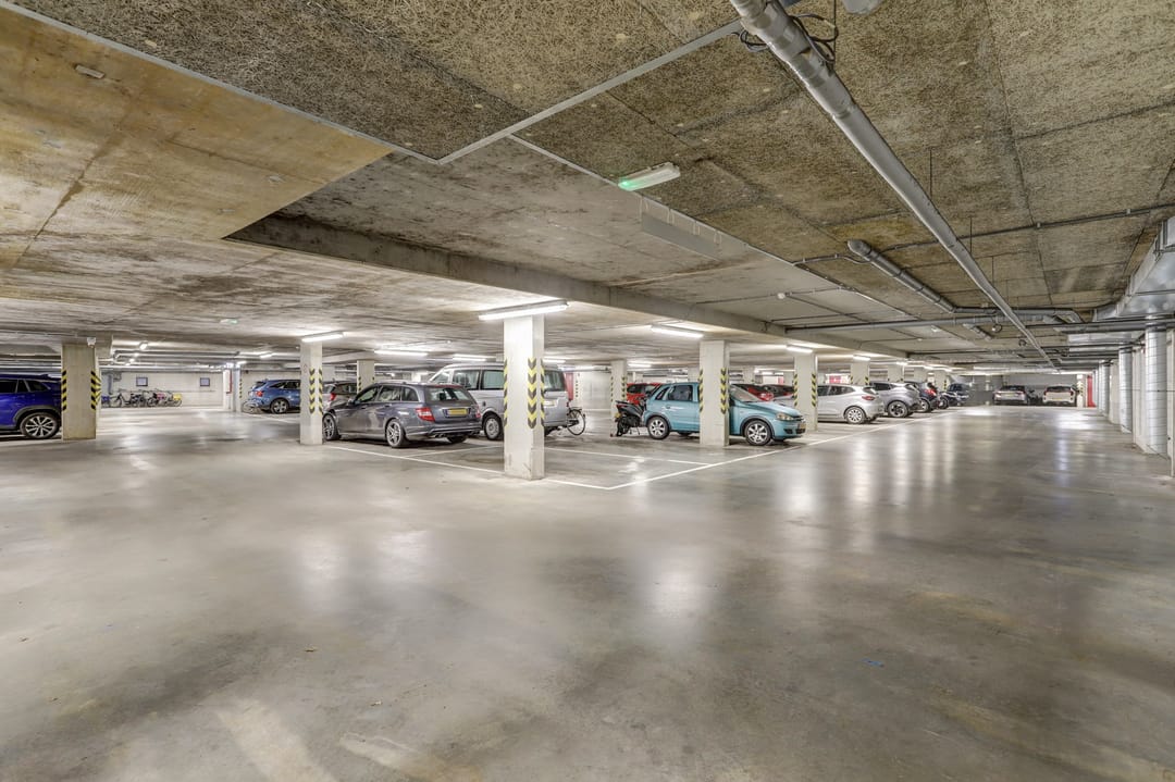 Foto 32 van Warmoesstraat 12