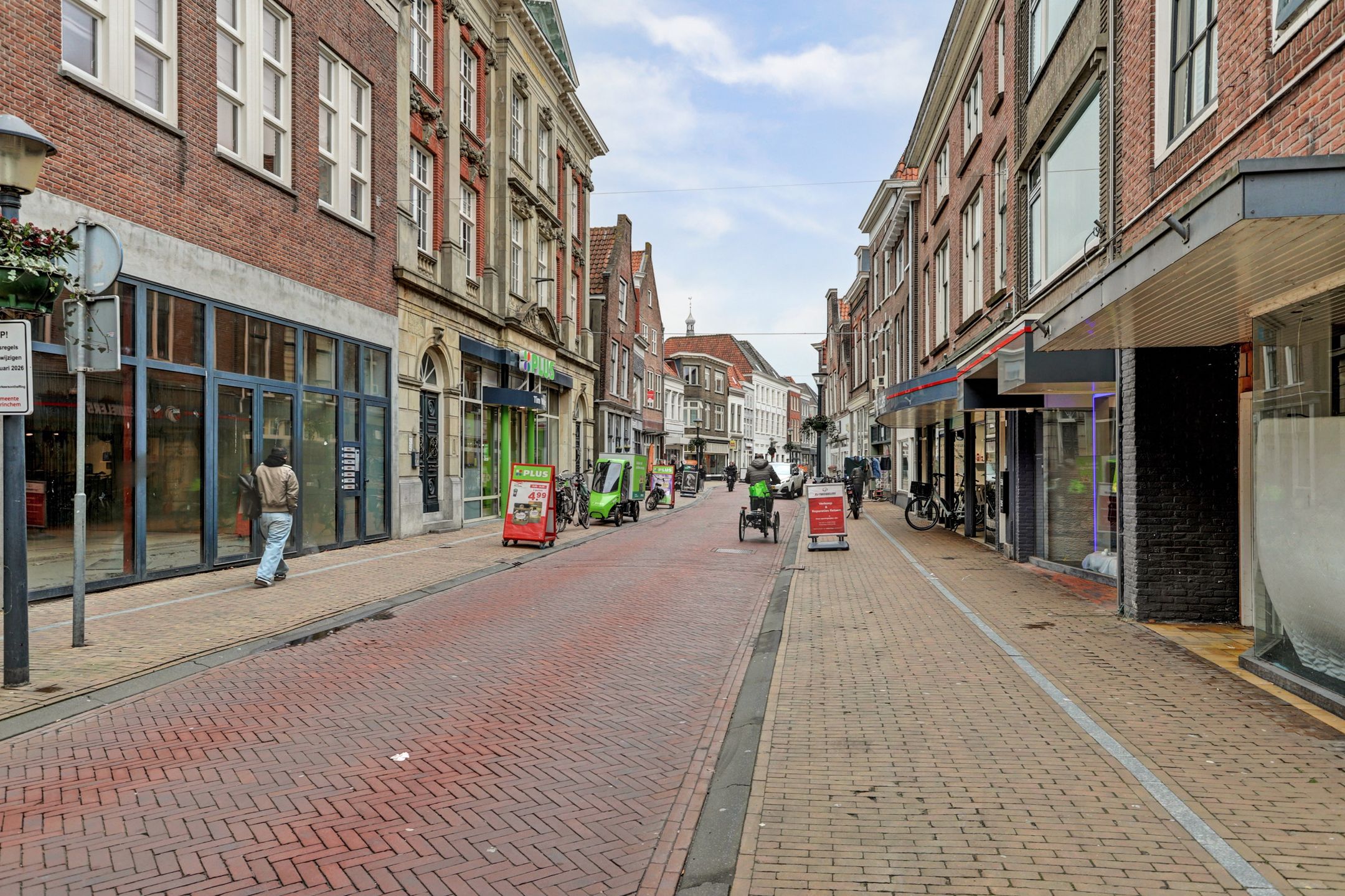 Foto 39 van Warmoesstraat 12