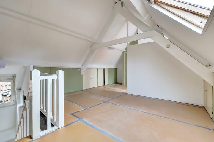 Characterful Living in a Historic Alley in the Heart of Grave — 21
