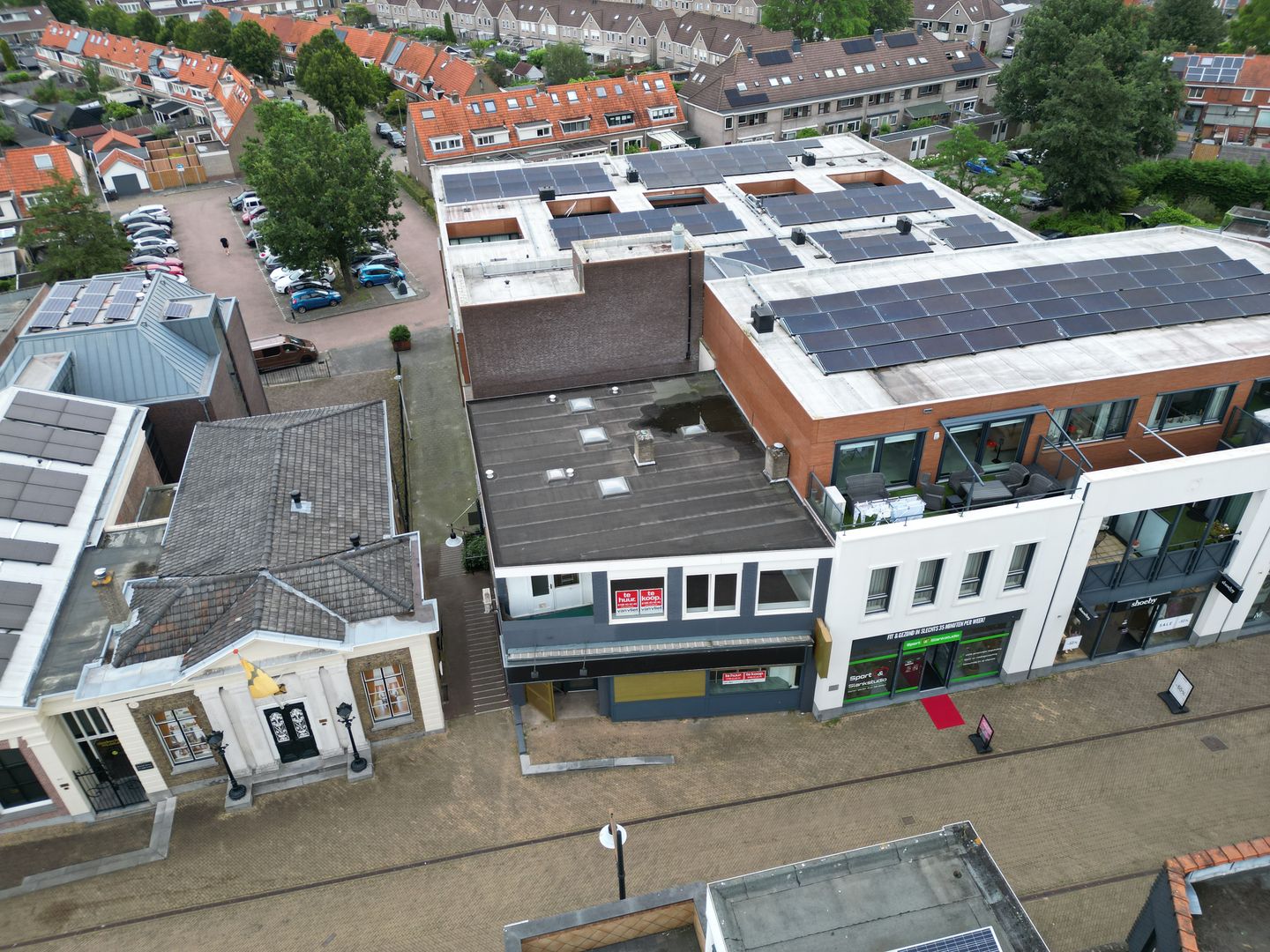 Bekijk foto 2 van Kerkbuurt 97