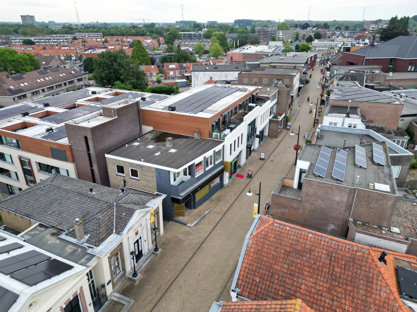 Bekijk foto 3 van Kerkbuurt 97