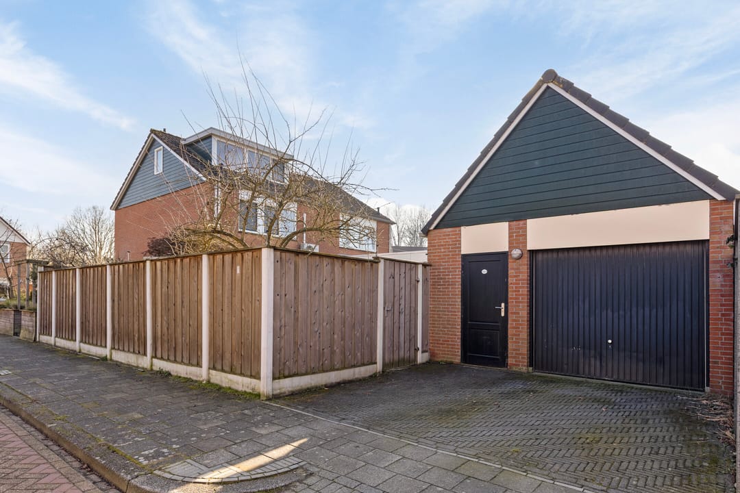 Foto 2 van Fie Carelsenstraat 11