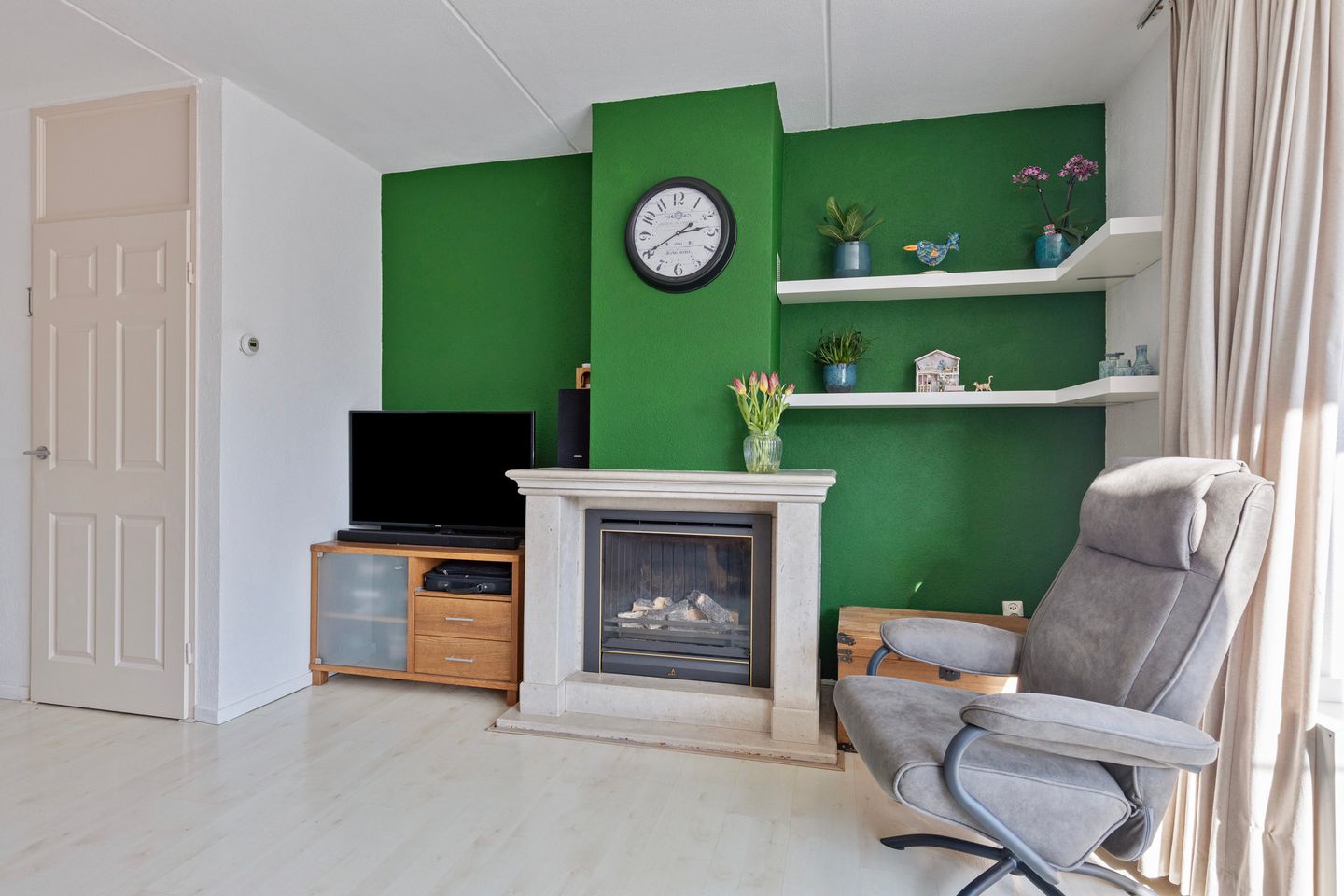 Foto 14 van Fie Carelsenstraat 11