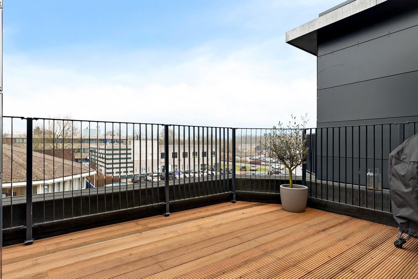 Foto 10 van Meenthoek 9-9