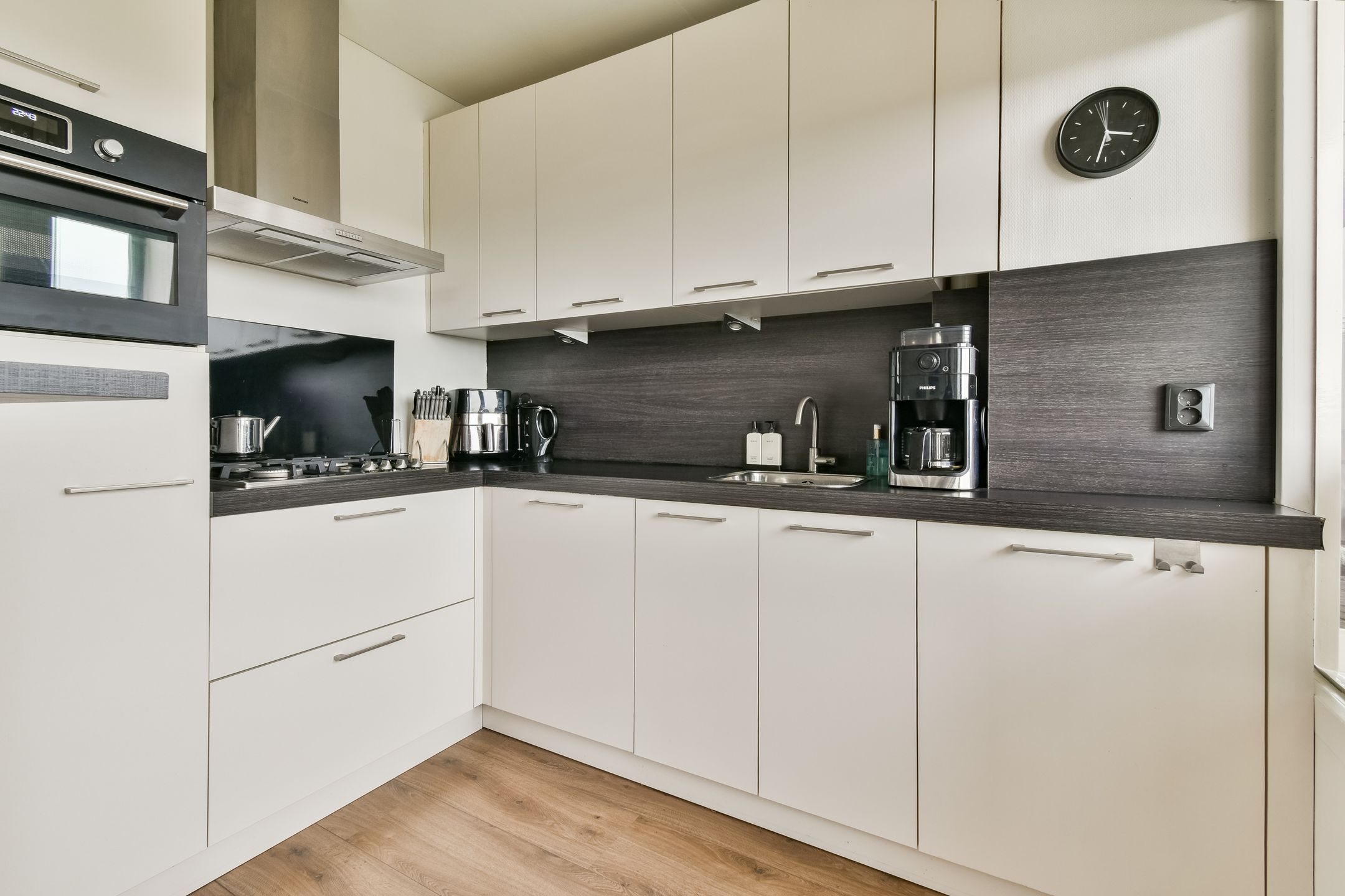 Foto 9 van Van Leeuwenhoekstraat 5-0046