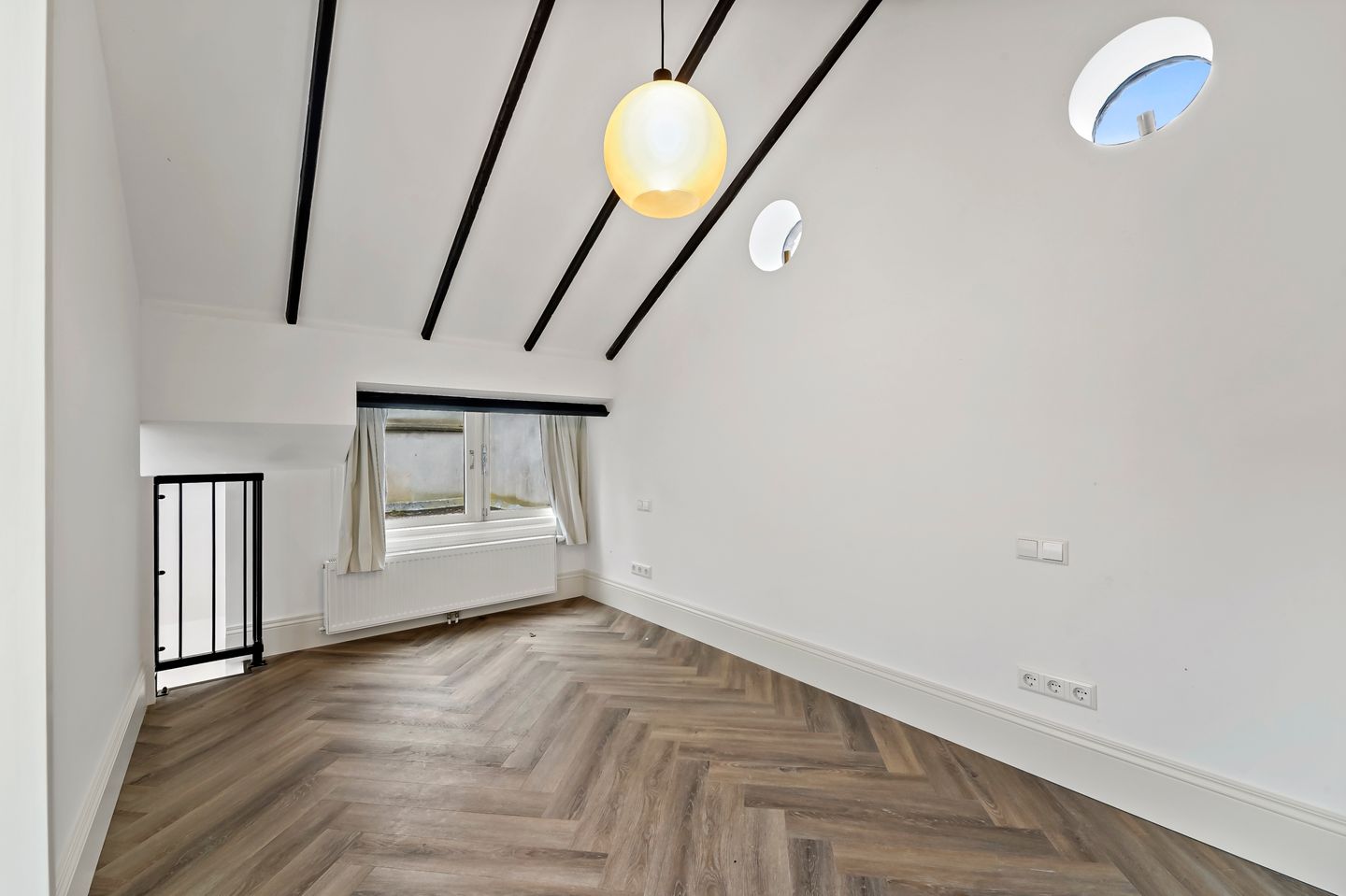 Foto 14 van Molenstraat 10-B