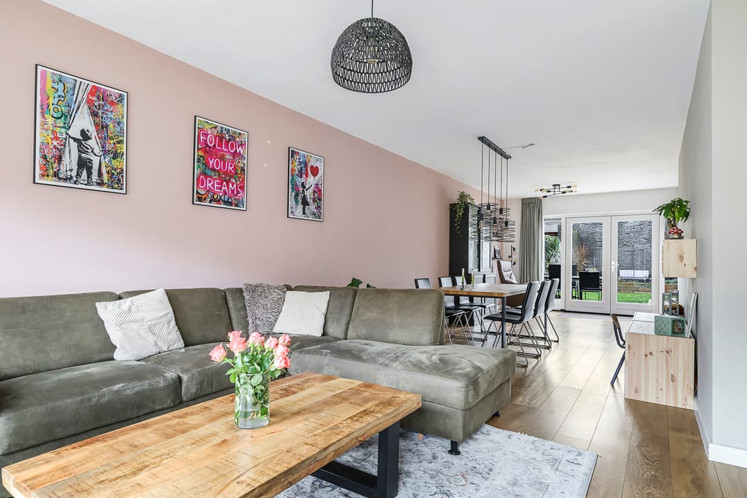 Photo 2 of Begoniastraat 24