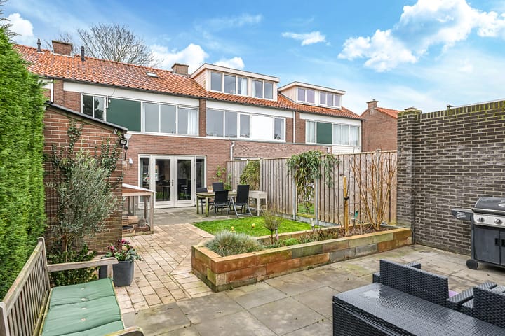 Photo 3 of Begoniastraat 24