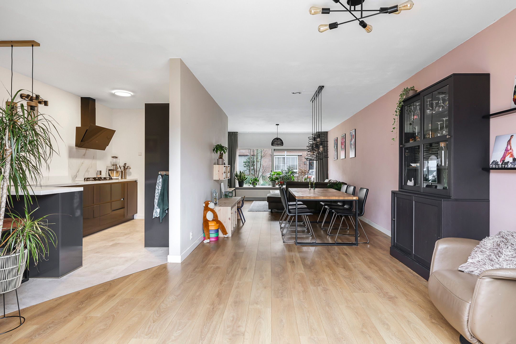 Photo 18 of Begoniastraat 24