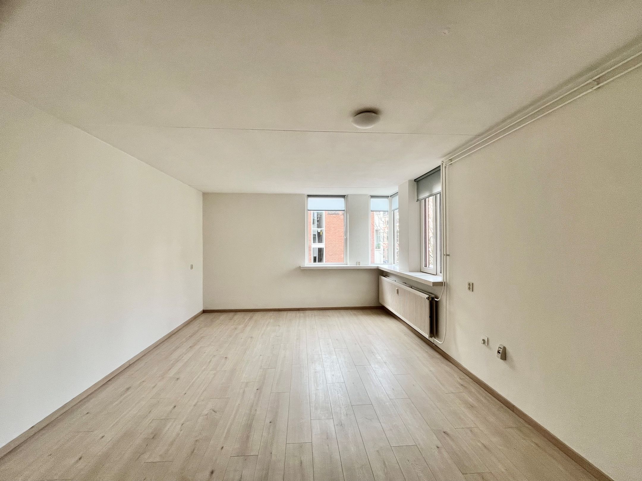 Photo 3 of Bloemhofstraat 20-D