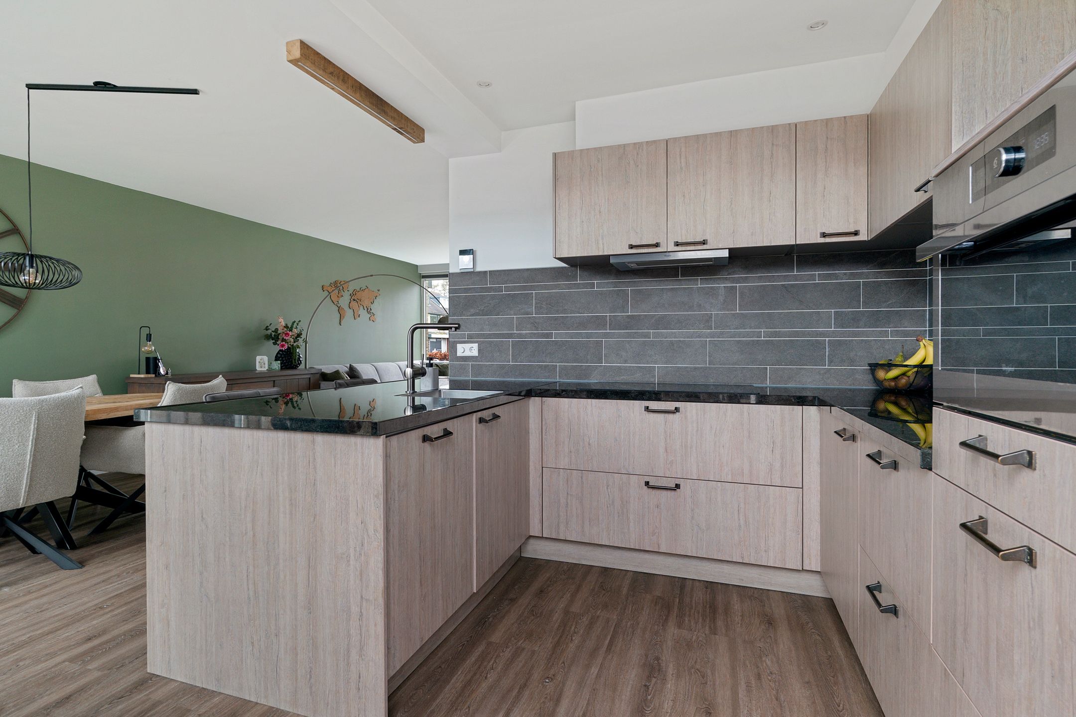 Foto 15 van De la Reystraat 75