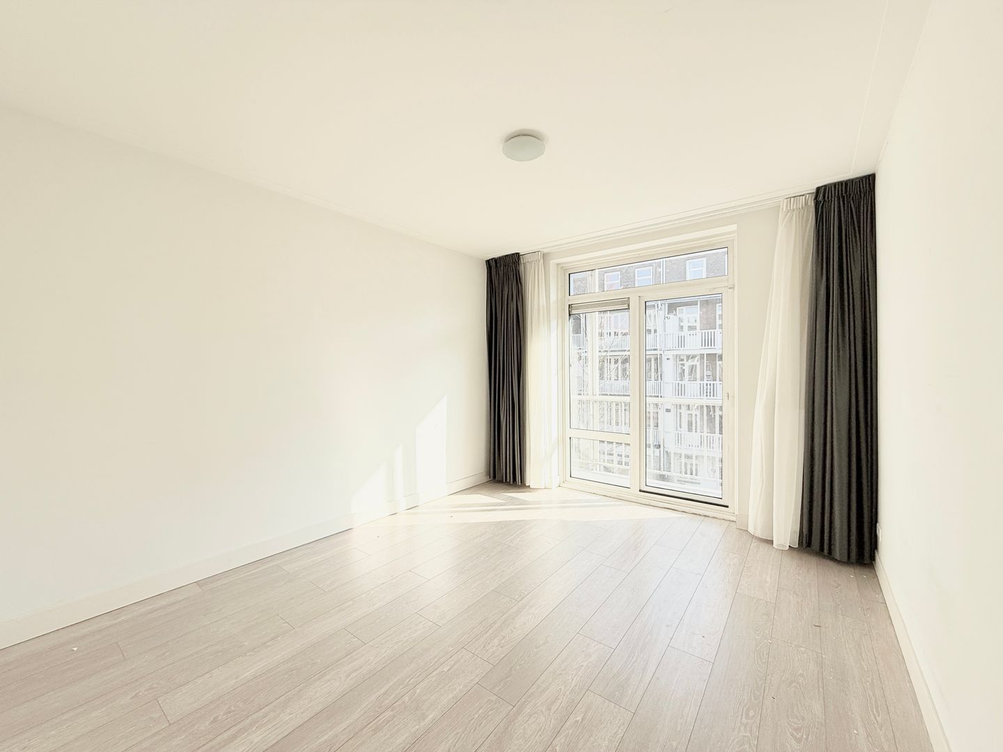 Foto 10 van Ruysdaelstraat 15-2