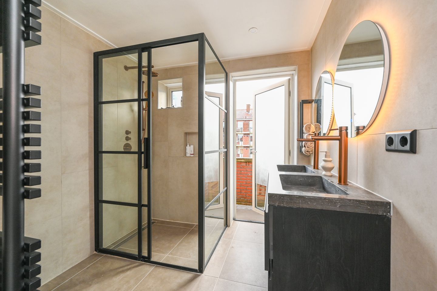 Foto 4 van Dennelaan 9