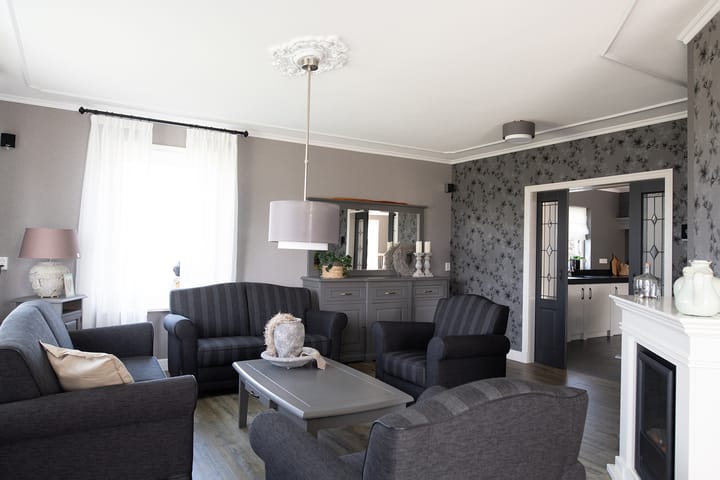 Spacious Modern Farmhouse with Large Plot and Outbuilding — 20