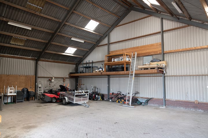 Spacious Modern Farmhouse with Large Plot and Outbuilding — 42