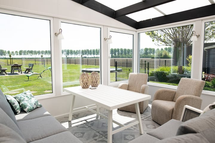 Spacious Modern Farmhouse with Large Plot and Outbuilding — 54