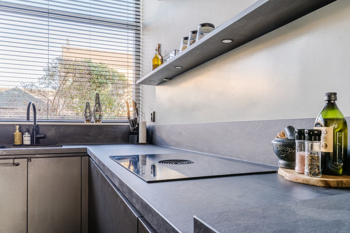 Foto 19 van Breitnerhof 147