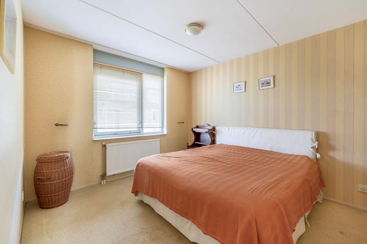 Spacious corner house with southwest garden and private parking in Swanla — 22