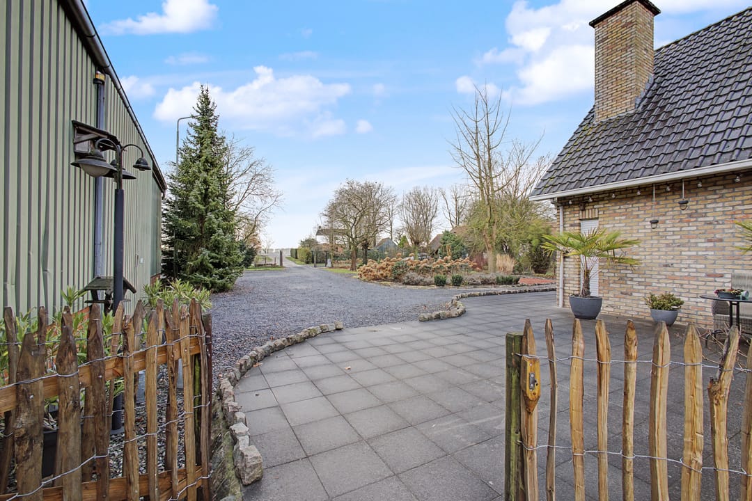 Photo 62 of Veerstraat 2