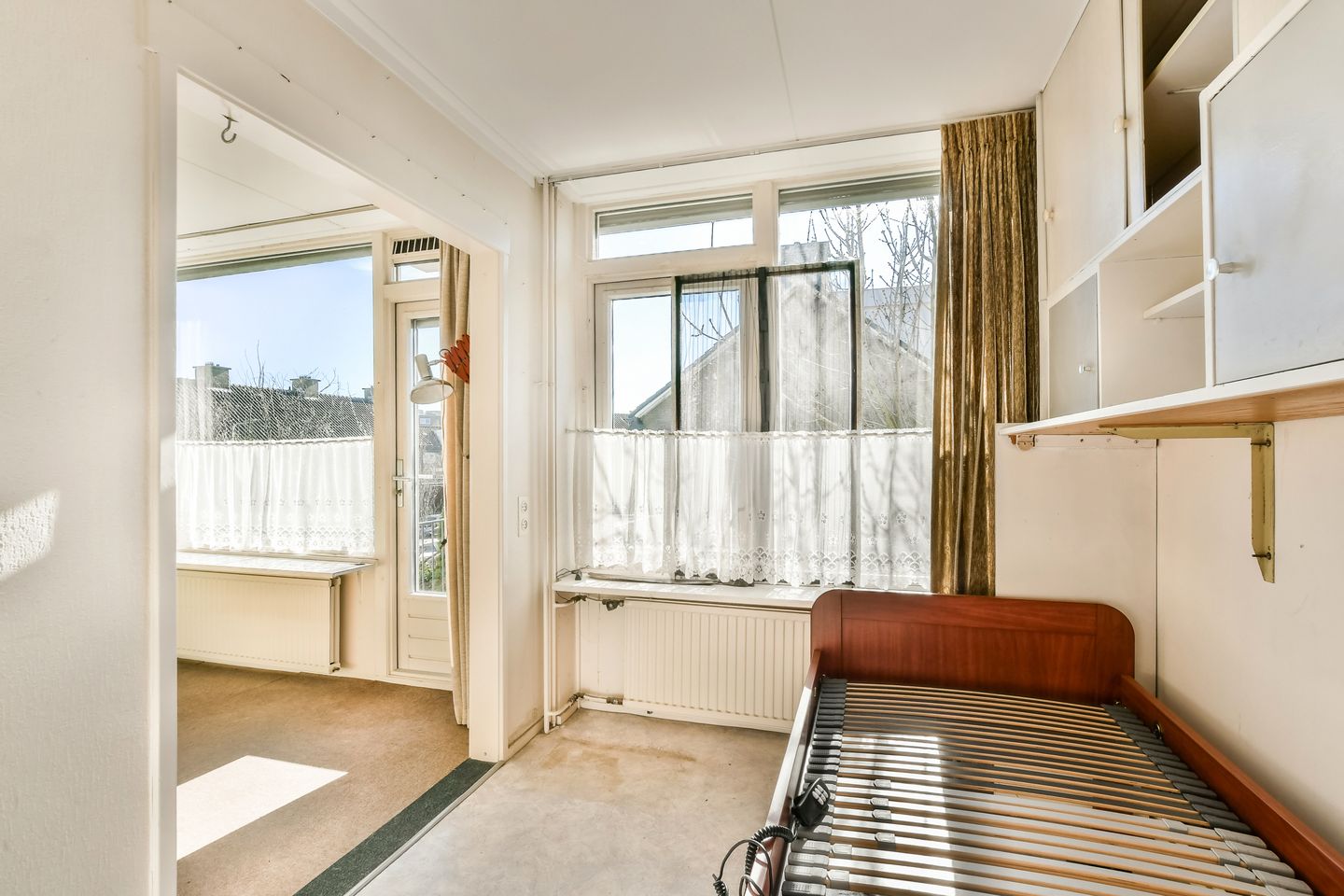 Spacious Corner House with Garage and Sunny Garden in Halfweg — 39