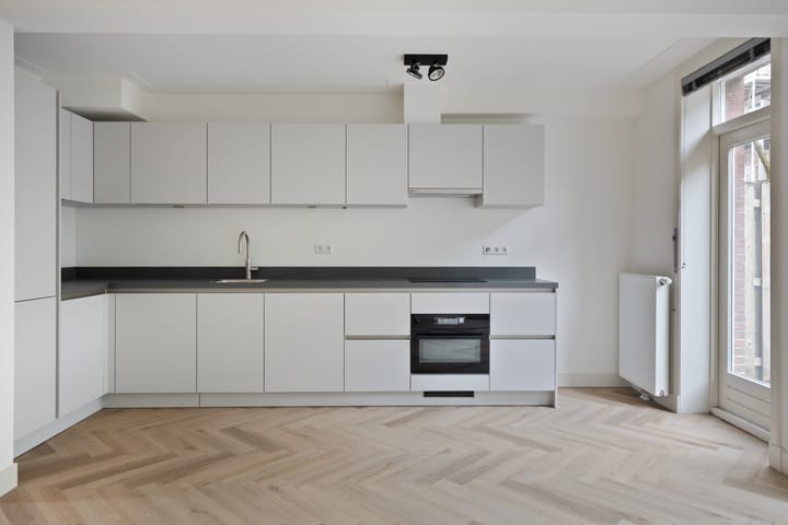 Photo 5 of Domselaerstraat 47-H