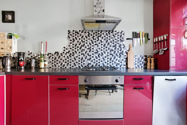 Atmospheric Ground Floor Apartment with Exceptionally Deep Backyard — 22