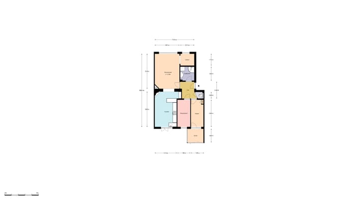 Atmospheric Ground Floor Apartment with Exceptionally Deep Backyard — 84