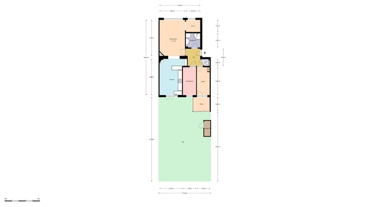 Atmospheric Ground Floor Apartment with Exceptionally Deep Backyard — 85