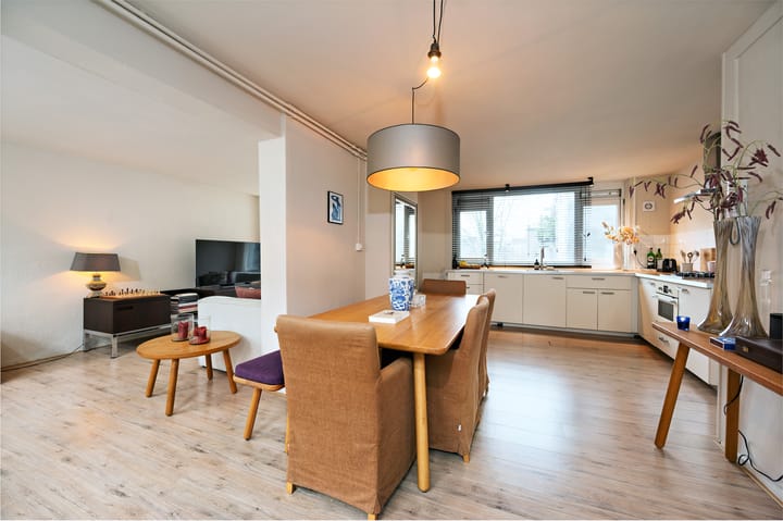 Foto 9 van Binnen Dommersstraat 16-2