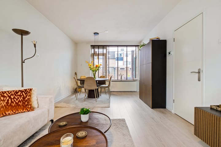 Modernized Family Home in a Green Setting in Selwerd — 21