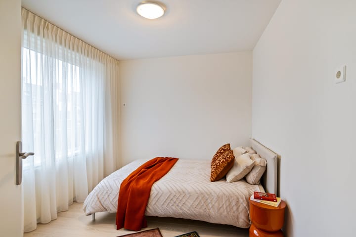 Modernized Family Home in a Green Setting in Selwerd — 51