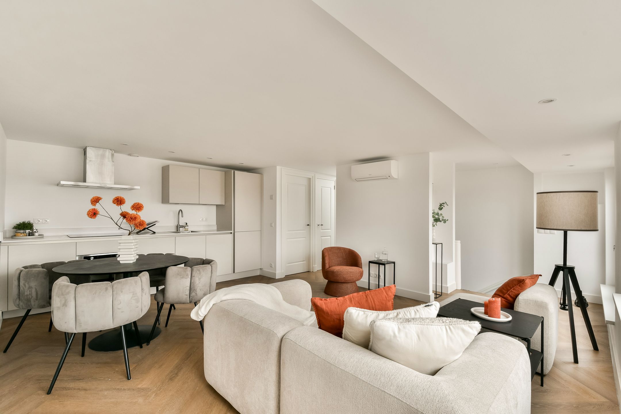 Modern Apartment with Rooftop Terrace in Amsterdam West — 12