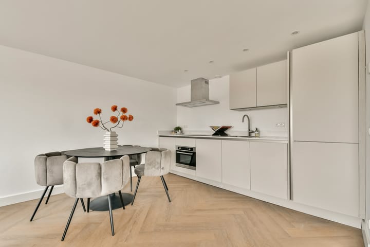Modern Apartment with Rooftop Terrace in Amsterdam West — 13